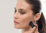 Burberry Make-up Tutorial_ How to create the Autumn_Winter 2015 Make-up loo_013